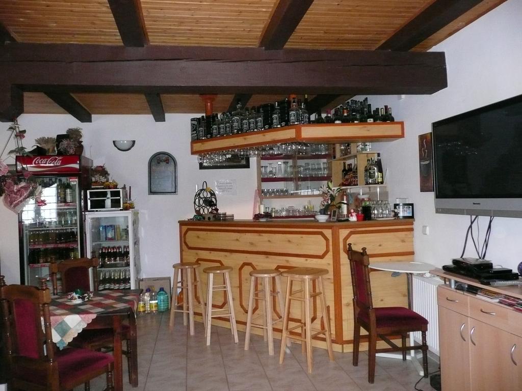 Penzion Hajsky Mlyn Nebanice Exteriör bild